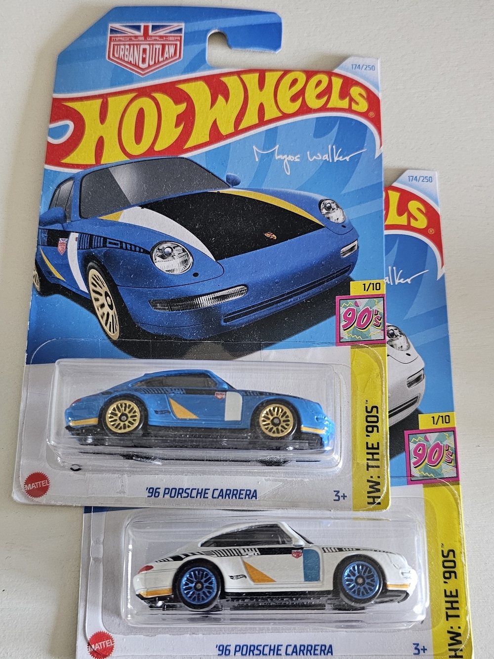 Hot Wheels '96 Porsche Carrera - Blue with Gold Wheels